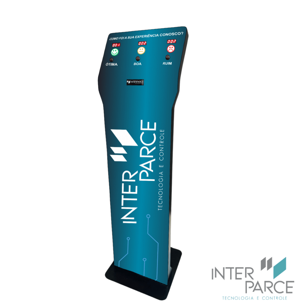 Totem Pesquisa de Satisfação Manual da Inter Parce com botões de avaliação ÓTIMA, BOA e RUIM, visor LED vermelho e design em aço preto personalizado.